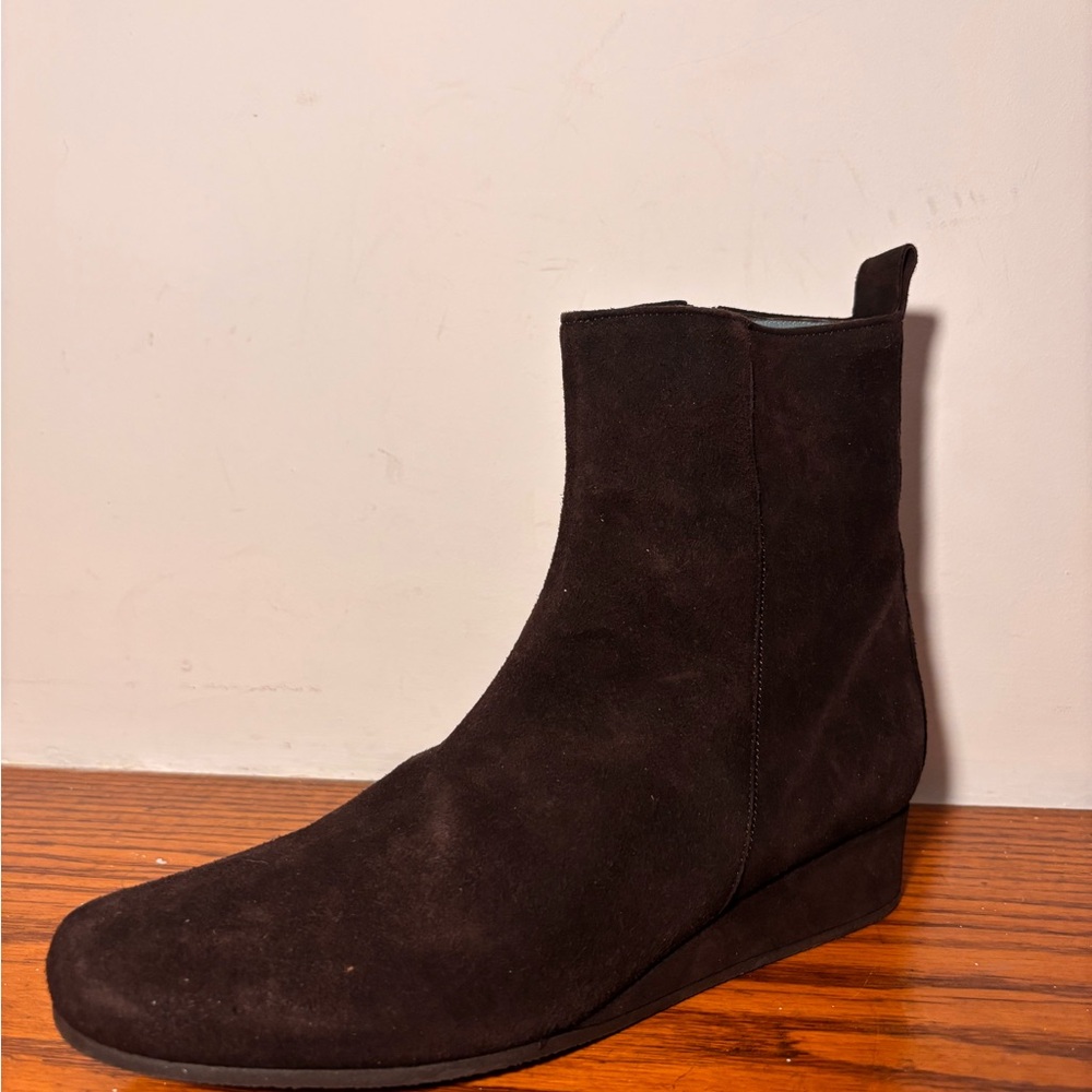 Cordani Linea Blu Chocolate Suede Ankle Booties